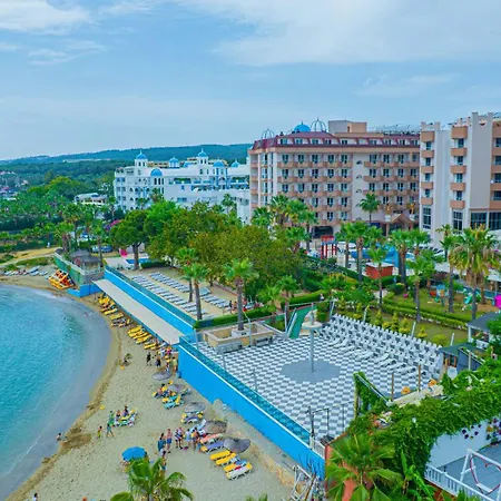 Pyxis Point Hotell 4*