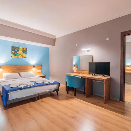 Pyxis Point Готель 4*