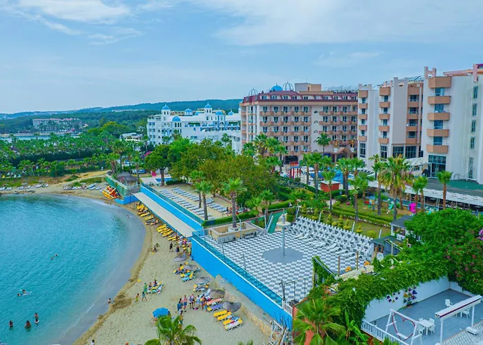 Pyxis Point Otel 4*